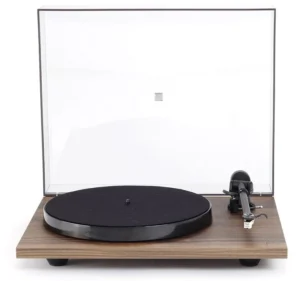 Rega Planar 1 plus walnoot