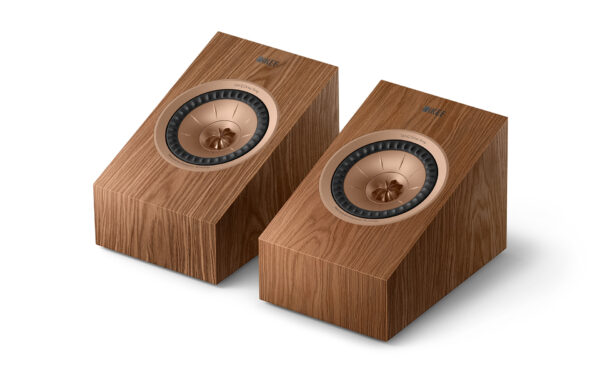 r8meta_walnut_perspective_front_1180184991
